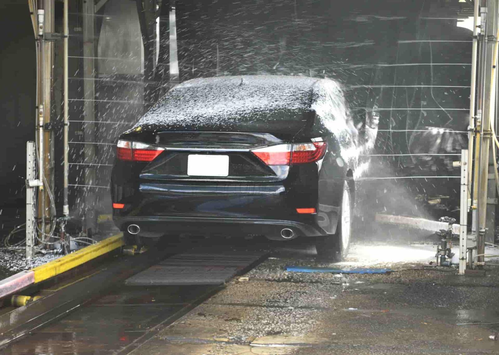 Cuci Berkilau, Hati Tenang: Mas Brow Kalisabuk Solusi Cuci Motor & Mobil Cilacap